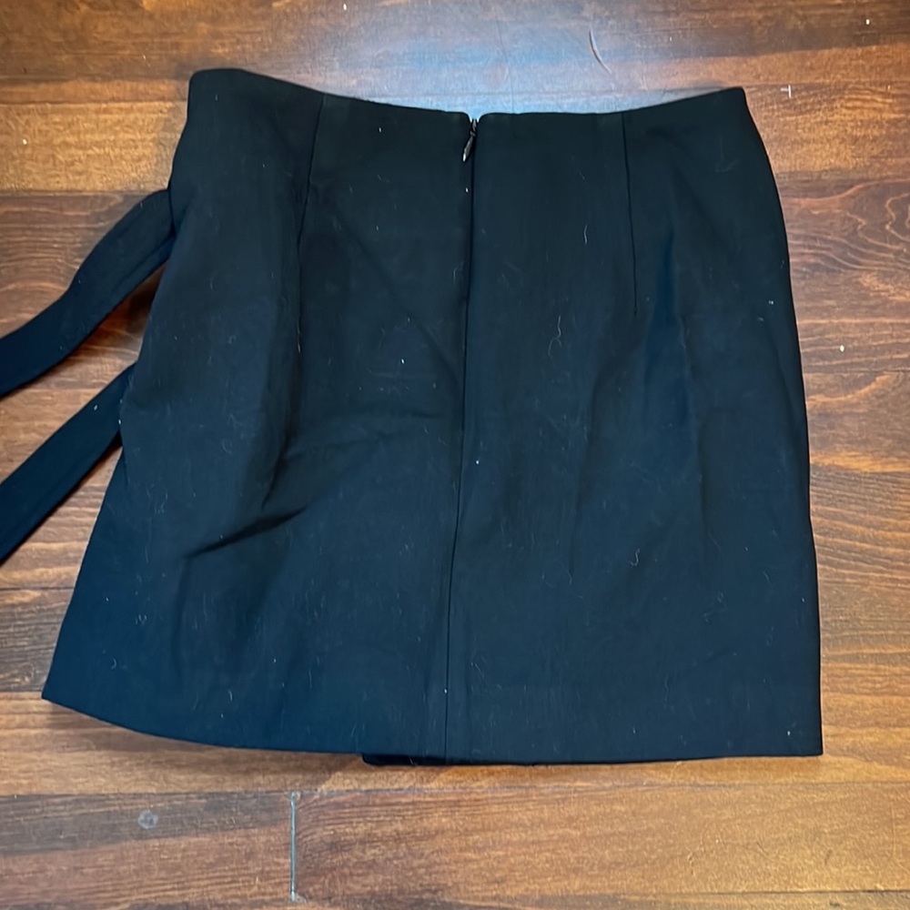 Zara Black Mini Skirt - Picture 2 of 2